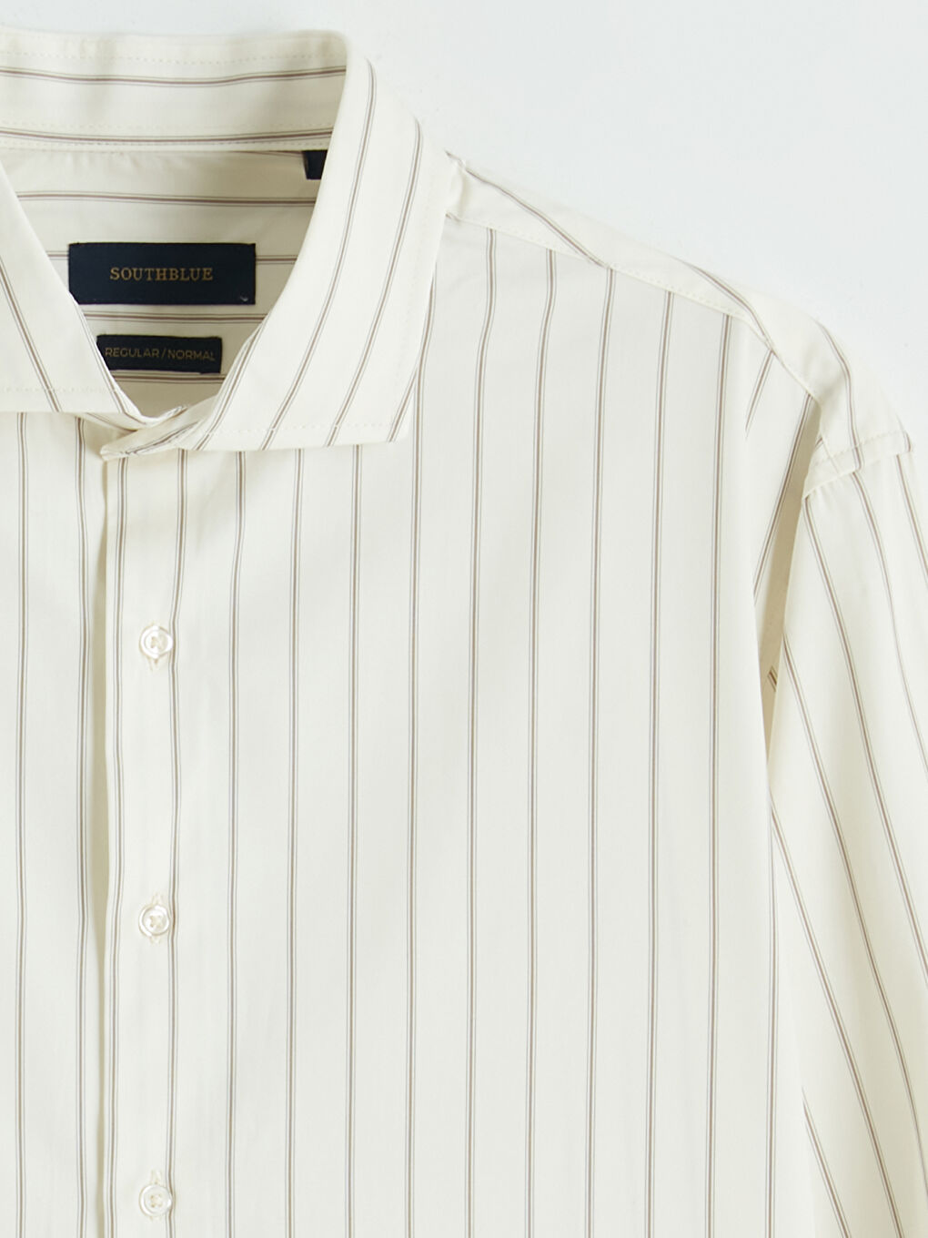 Мъж Бежово Риза-4