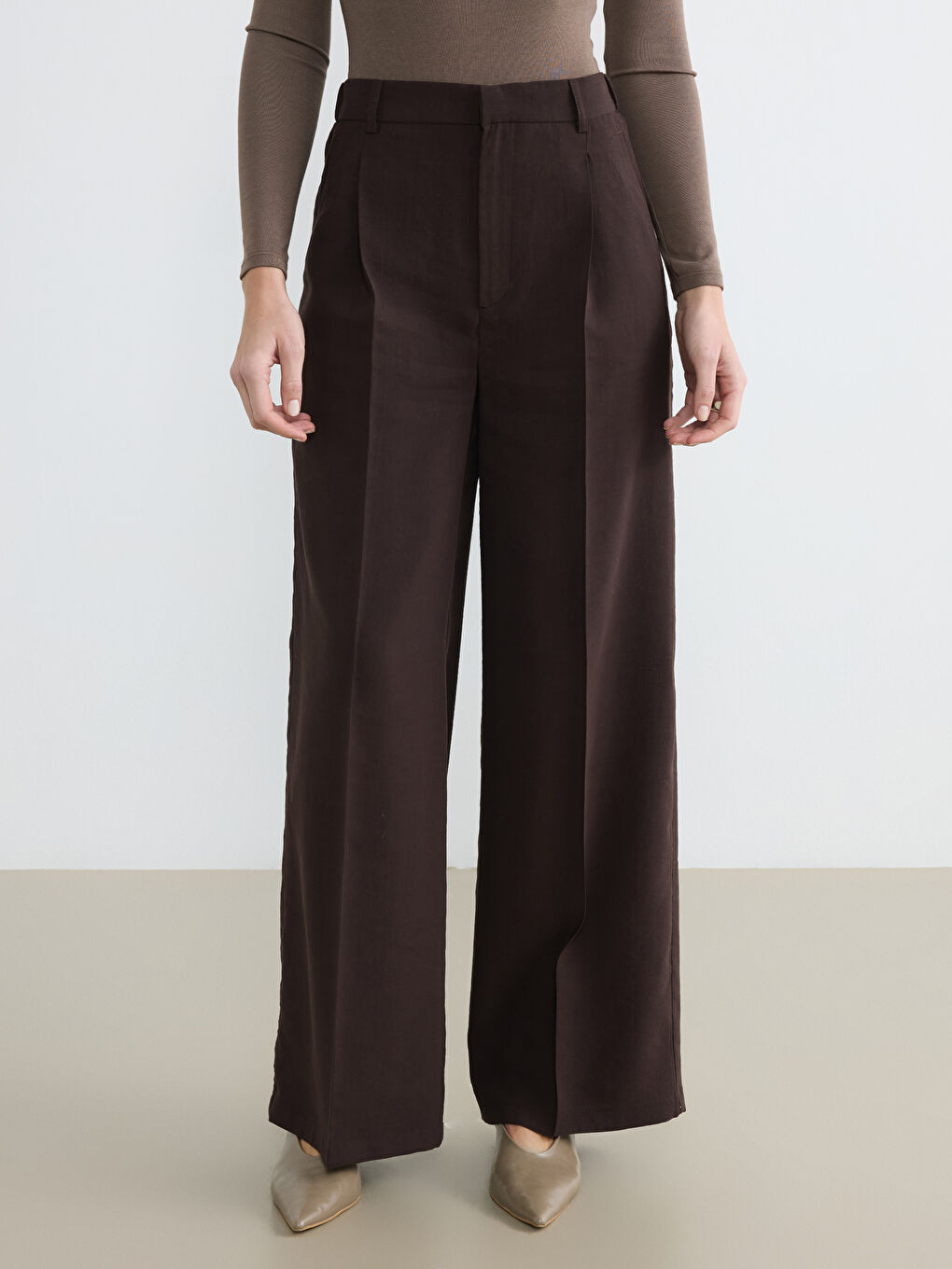 Women's Pleated Fabric Trousers with Elastic Waistband-1