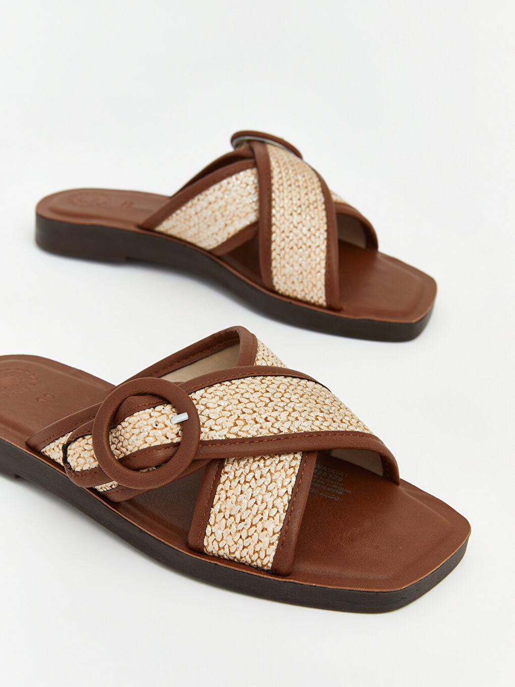 Kahverengi Çapraz Bantlı Kadın Terlik-2