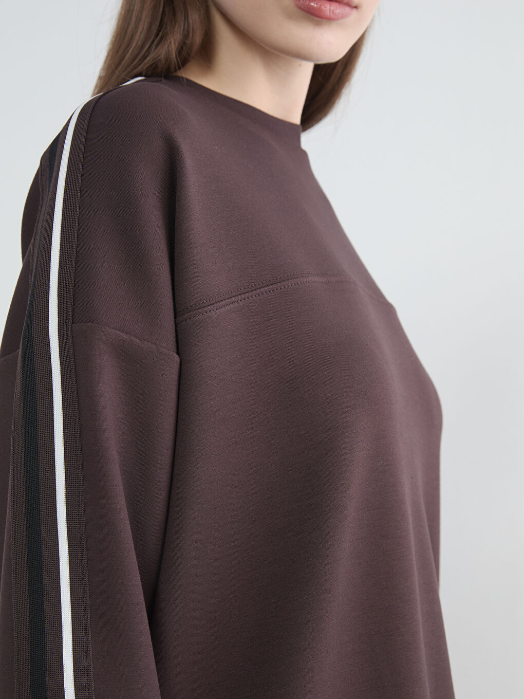 Kahverengi Bisiklet Yaka Oversize Kadın Sweatshirt Tunik-2