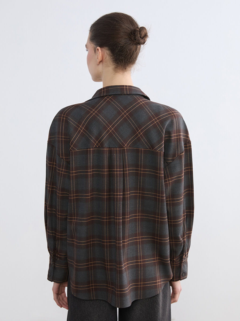 Gri Ekose Oversize Kadın Gömlek-3