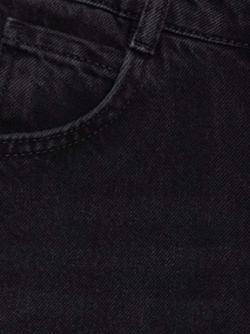 Siyah Yırtık Detaylı Kız Çocuk Jean Şortolon-2