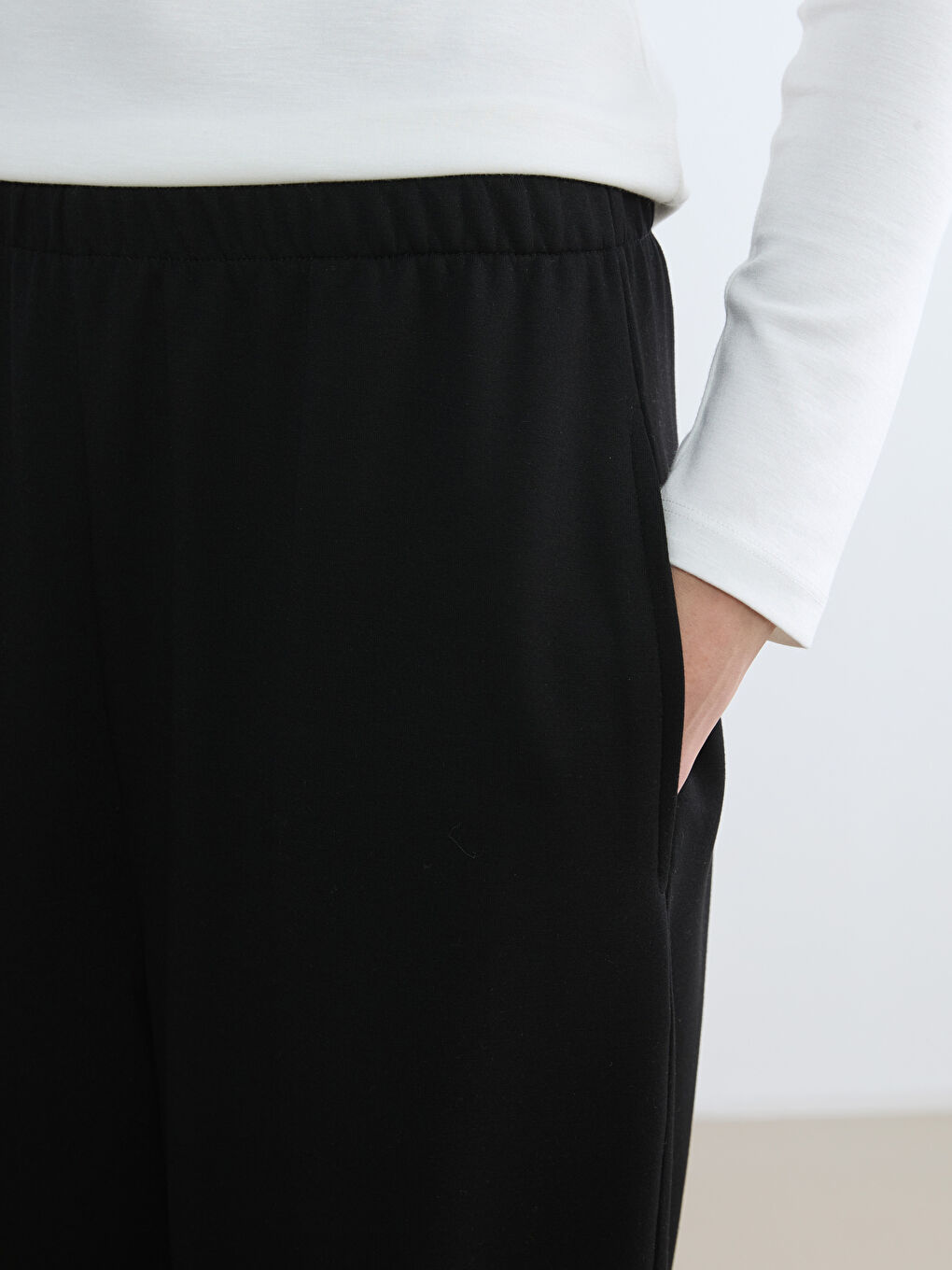 Siyah Soft Touch Kadın Jogger Eşofman Altı-2