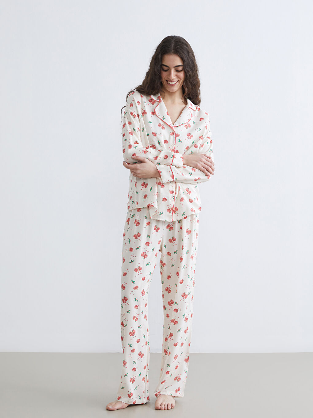 Ekru Gömlek Yaka Desenli Kadın Pijama Takım-1