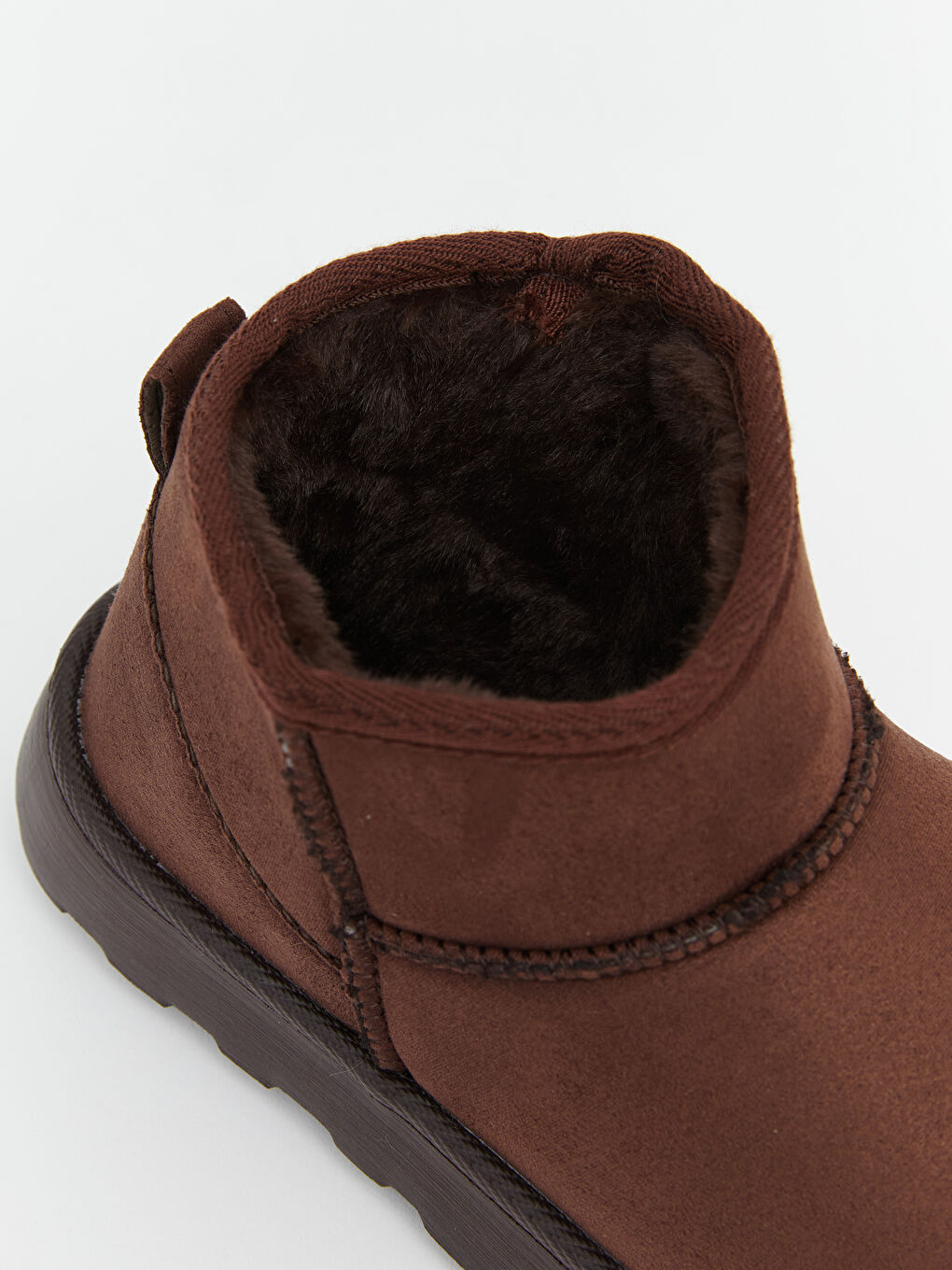 Kahverengi Süet Görünümlü Kadın Bot-5