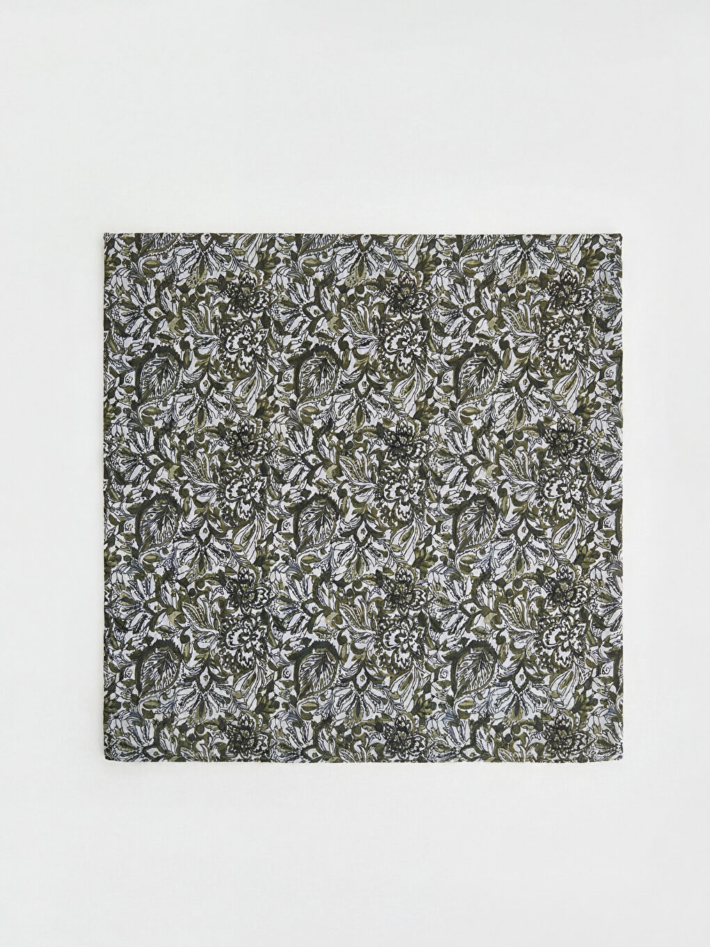 Yeşil Çiçek Desenli Kadın Şal-1