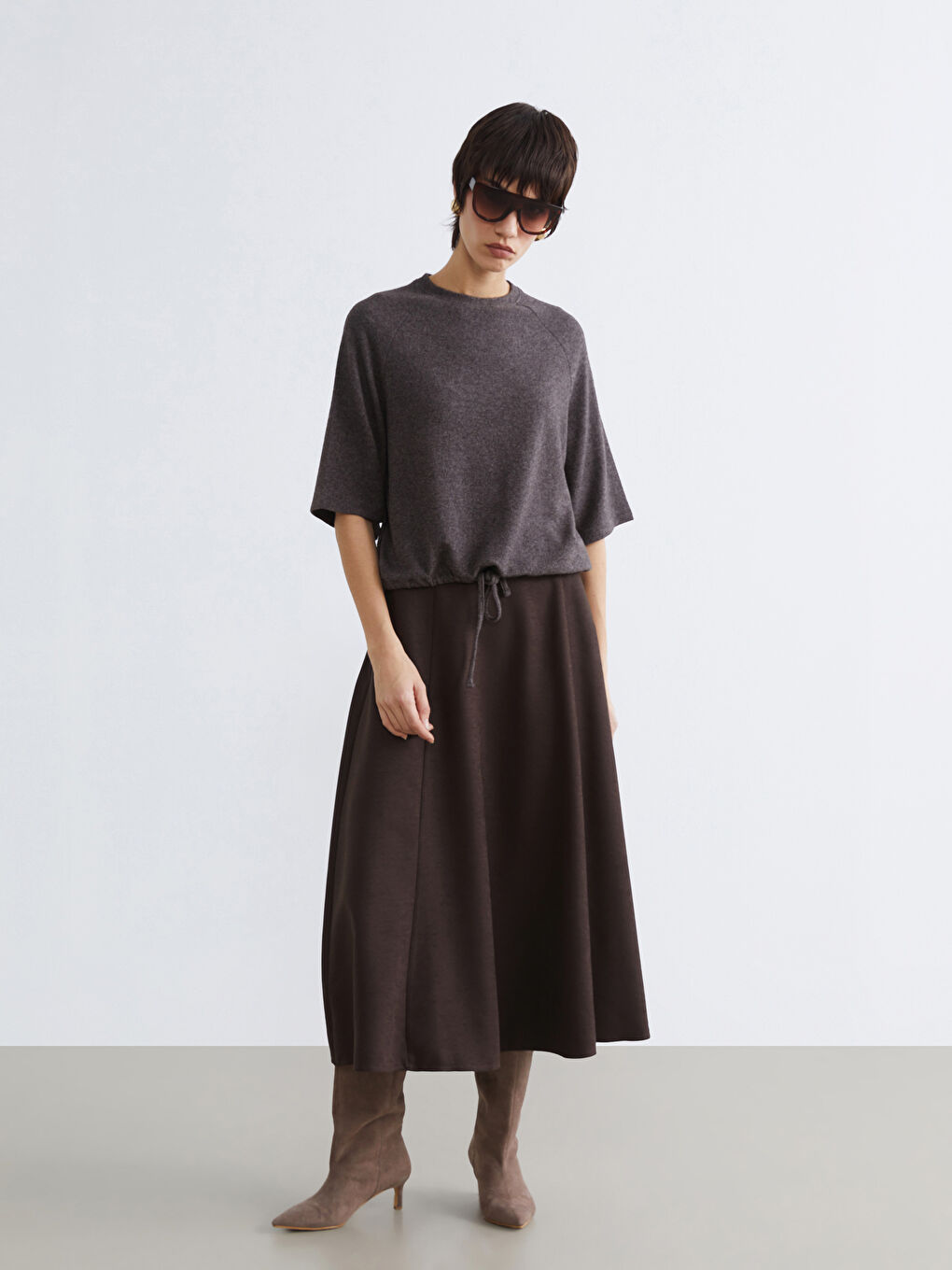 Women's Knit Sweater with Round Neck and Drawstring Waist-3