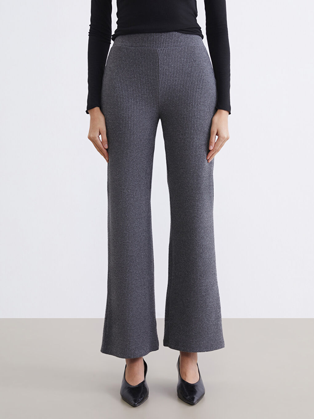 Antrasit Beli Lastikli İspanyol Paça Kadın Pantolon-1