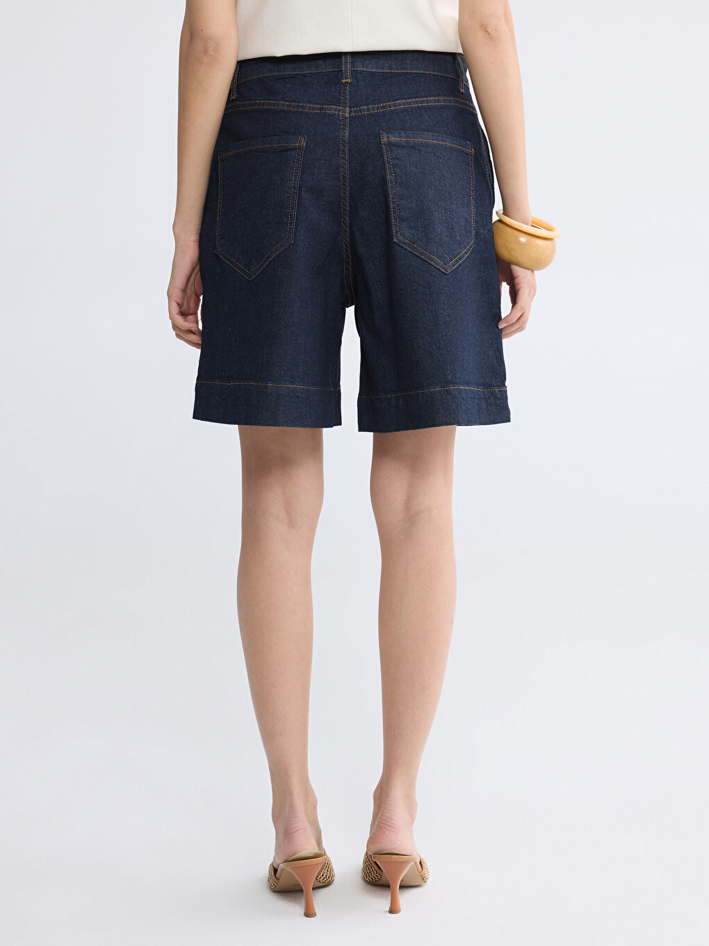 İndigo Yüksek Bel Bermuda Fit Kadın Jean Şort-3