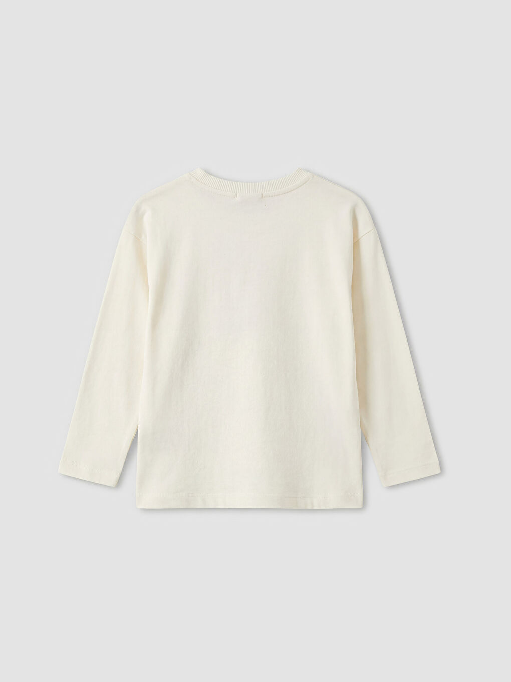 Mädchen-T-Shirt mit Rundhalsausschnitt und Schleifendetail.-2