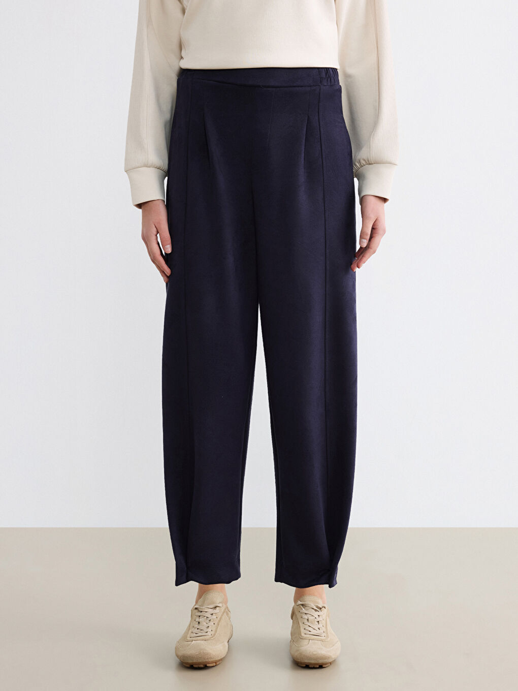 Lacivert Loose Fit Kadın Pileli Süet Görünümlü Pantolon-2