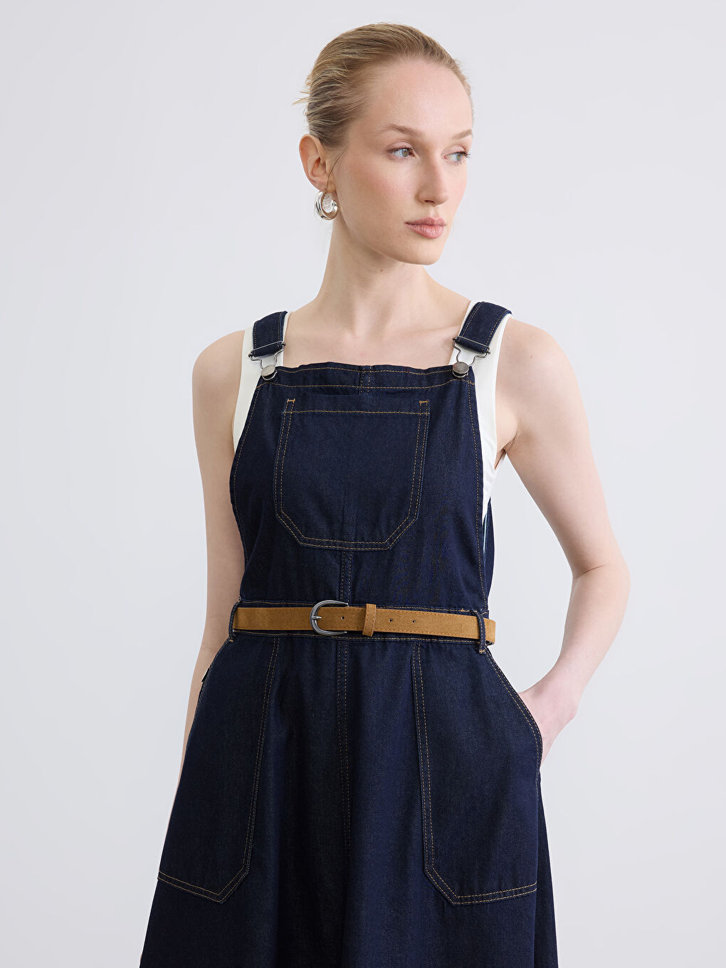 İndigo Kare Yaka Beli Kemerli Jean Salopet Elbise