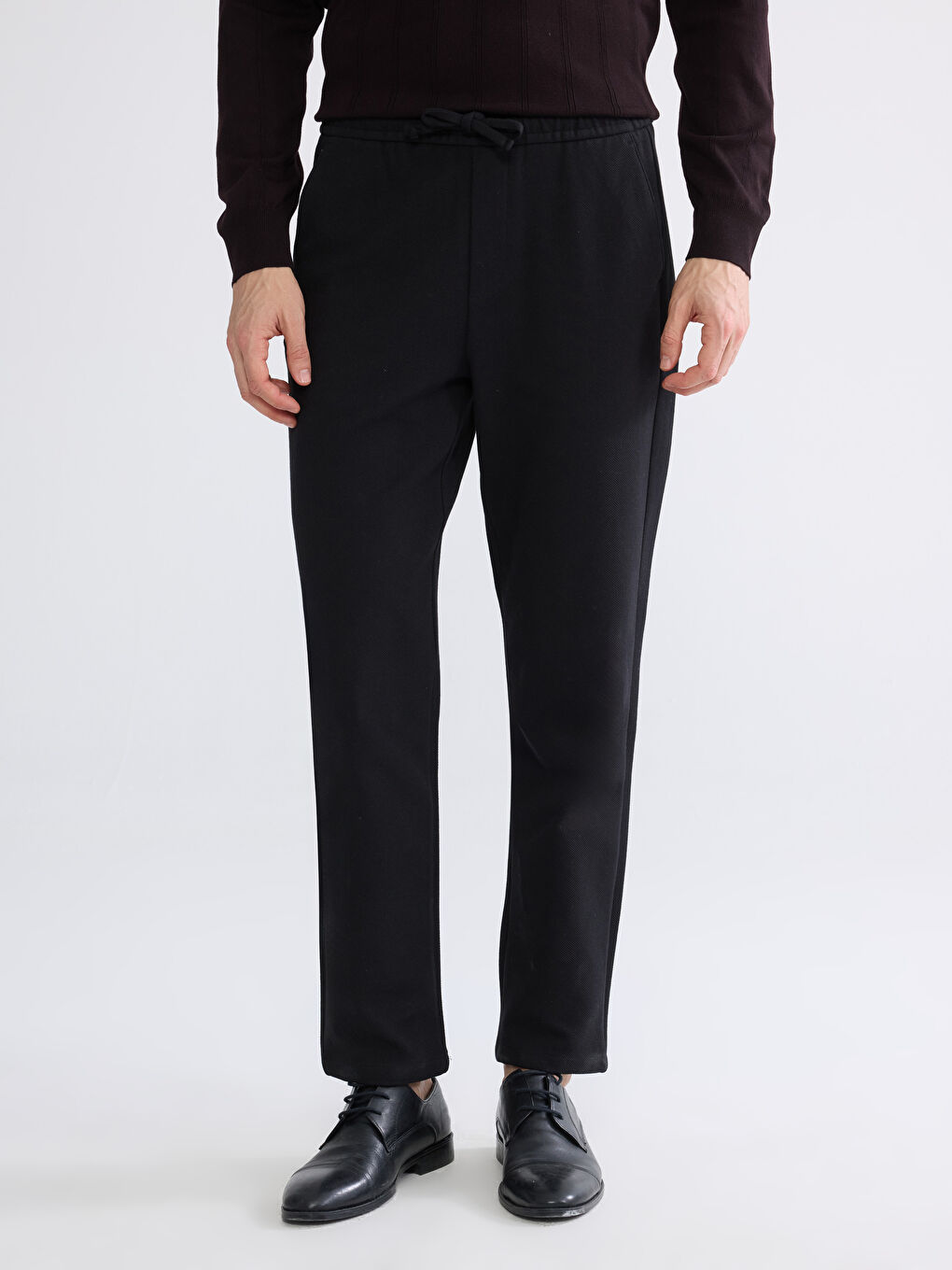 Siyah Standart Kalıp Erkek Pantolon-1