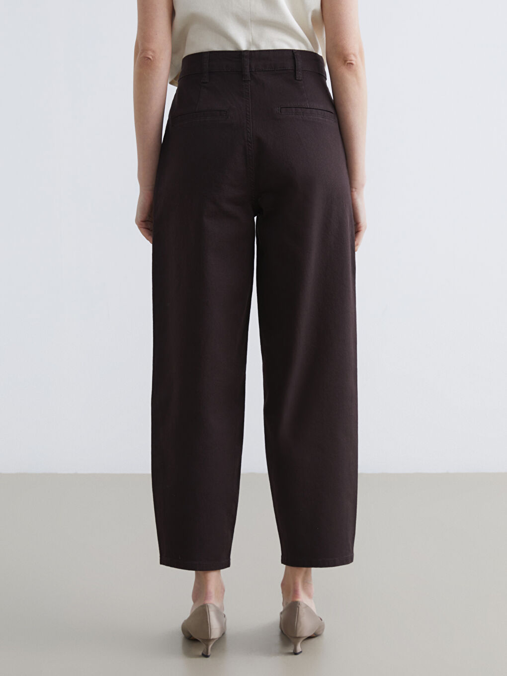 Kahverengi Barrel Fit Kadın Jean Pantolon-3