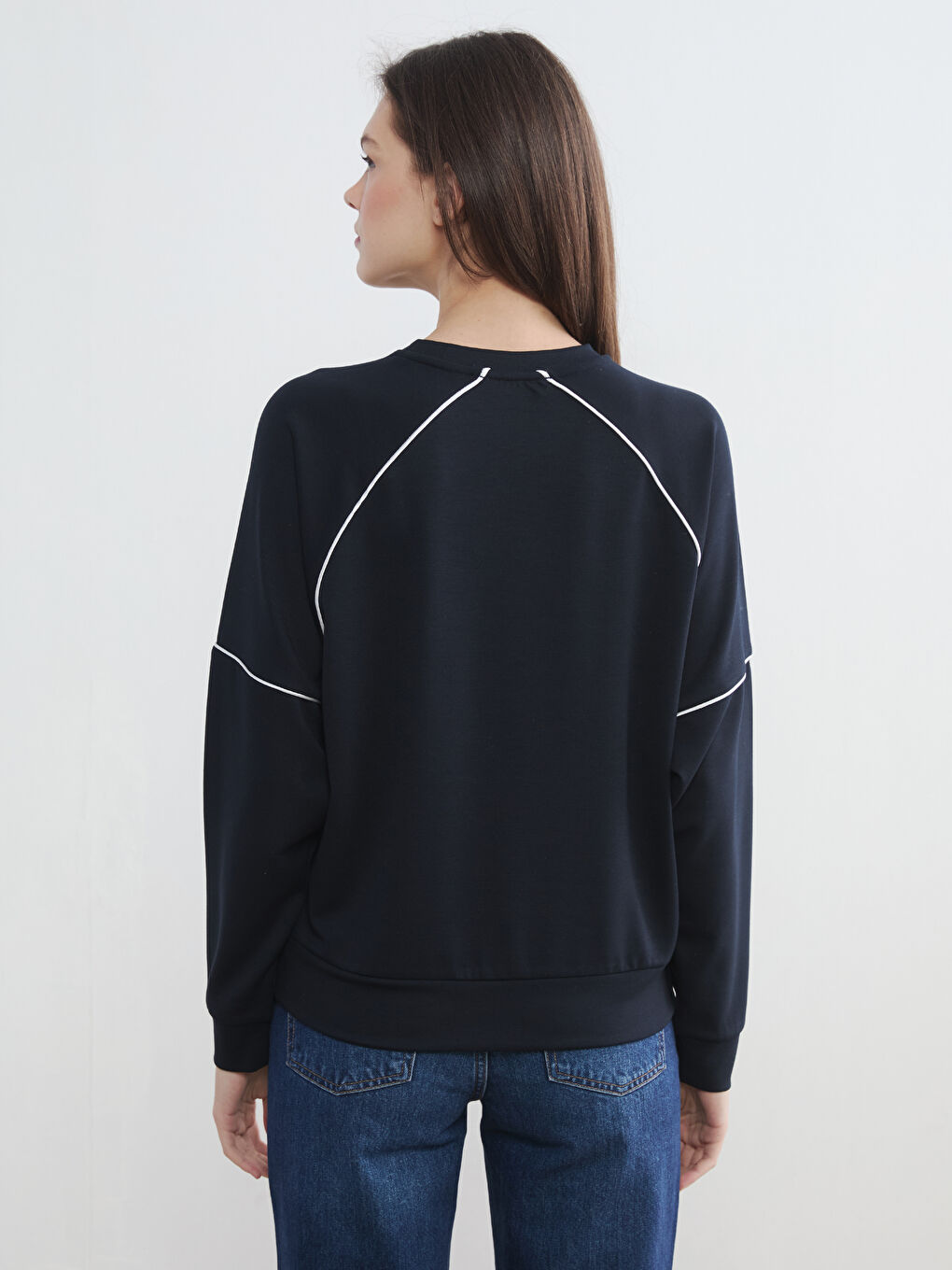 Lacivert Bisiklet Yaka Kadın Sweatshirt-3