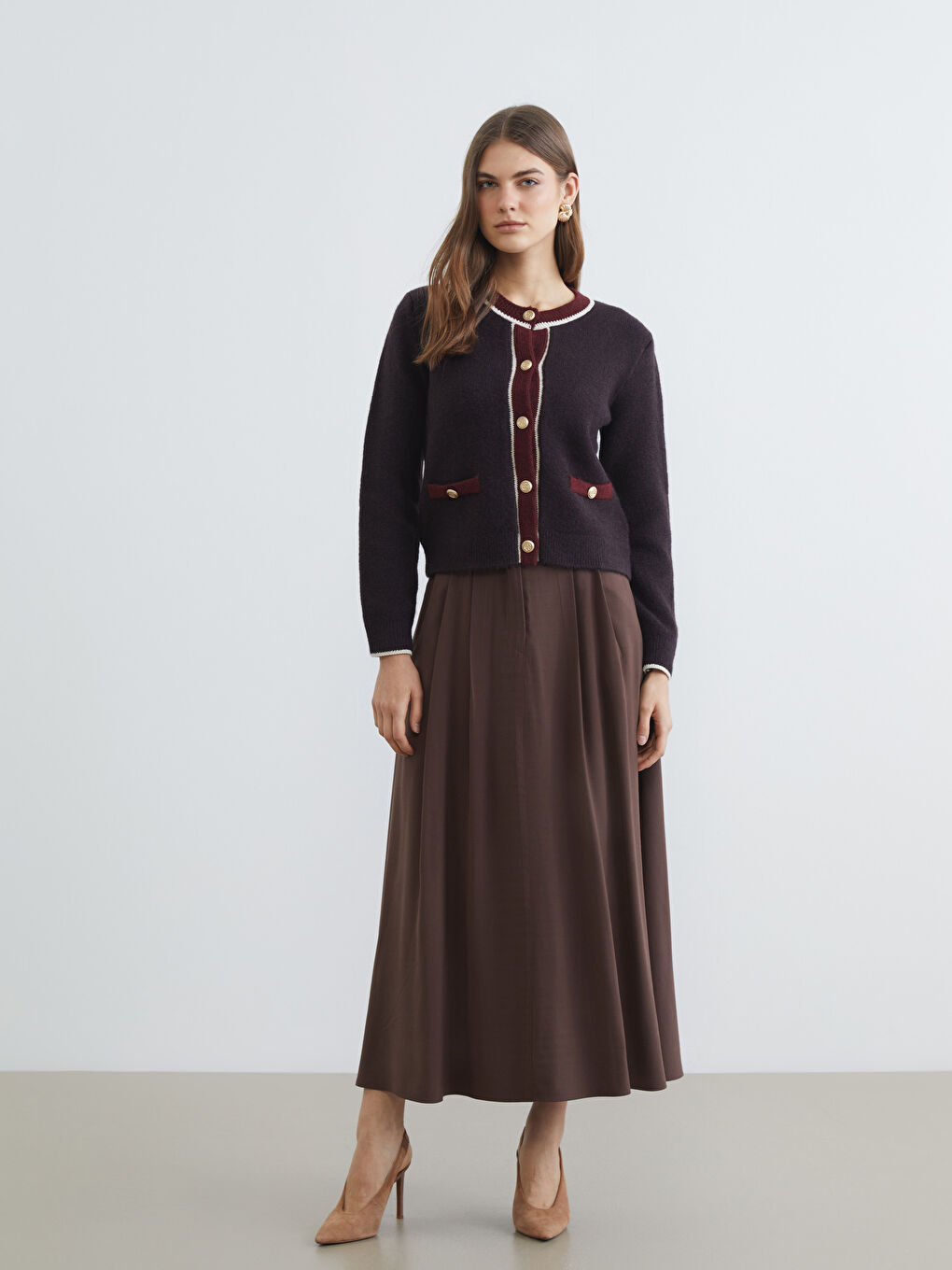 Women's Crewneck Knit Cardigan-1