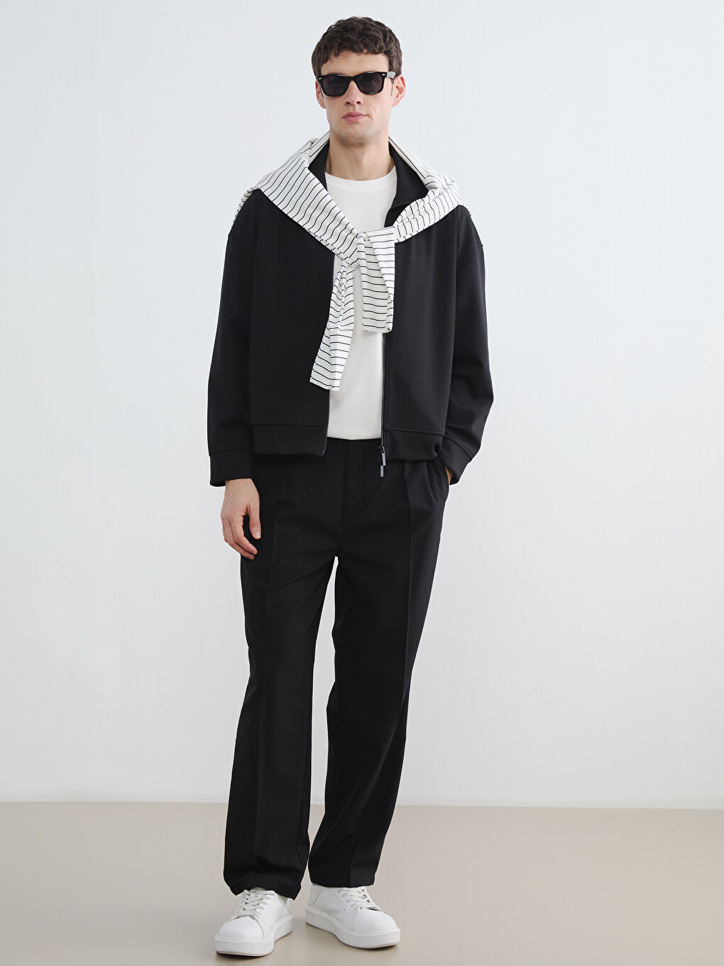 Άνδρας ΜΑΥΡΟ Φούτερ με φερμουάρ-1