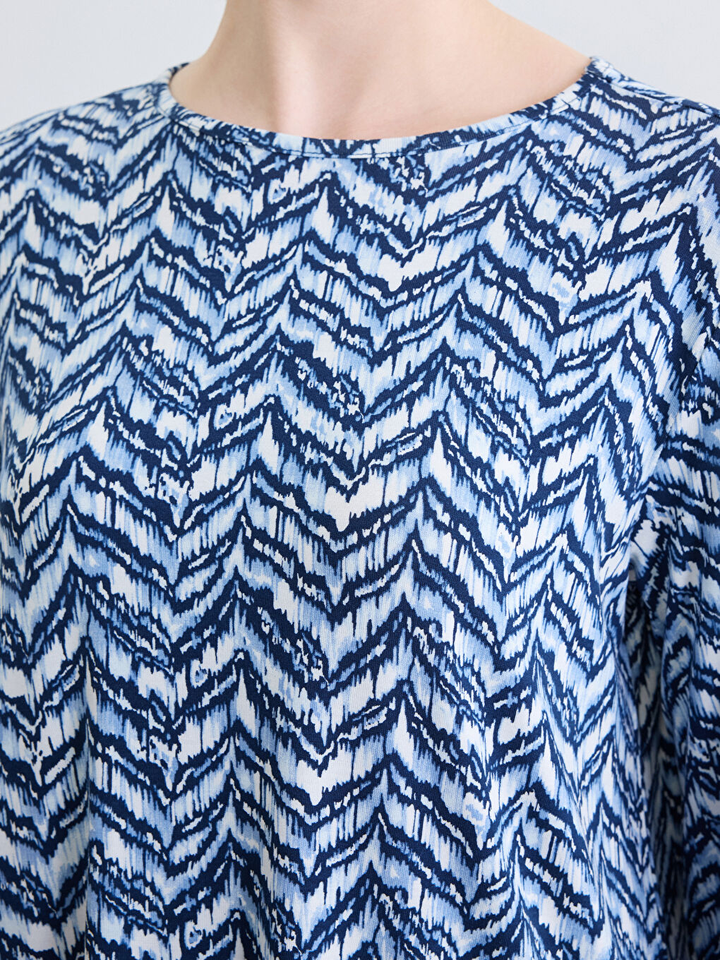 Mavi Bisiklet Yaka Desenli Kadın Tişört-2