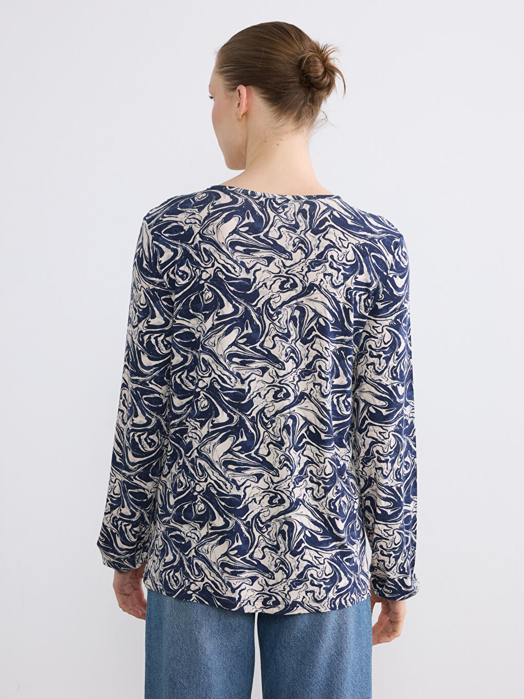 Lacivert Bağlamalı Yaka Desenli Bluz-3