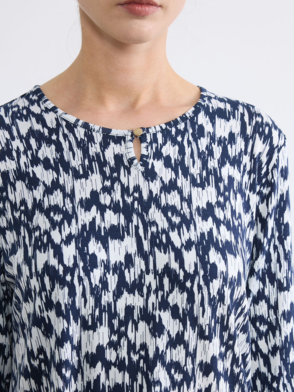 Lacivert Bisiklet Yaka Desenli Bluz	-2