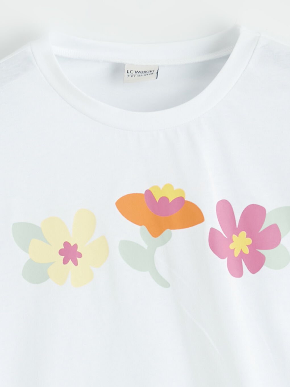 Beyaz Bisiklet Yaka Baskılı Kız Çocuk Tişört-1