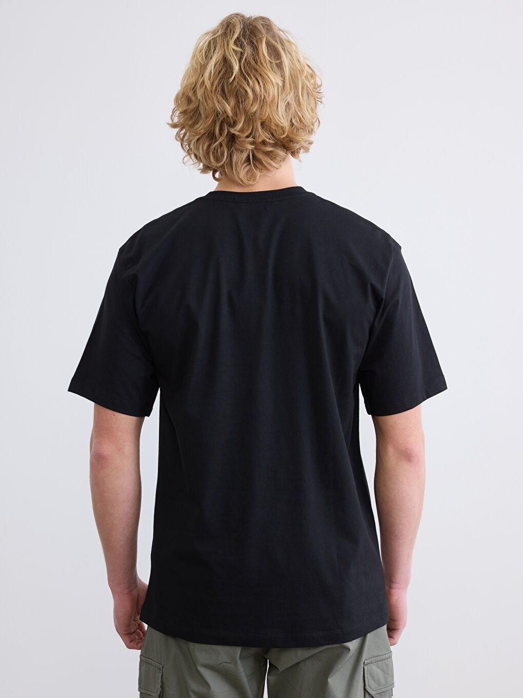 Siyah Bisiklet Yaka Metallica Baskılı Erkek Tişört-3