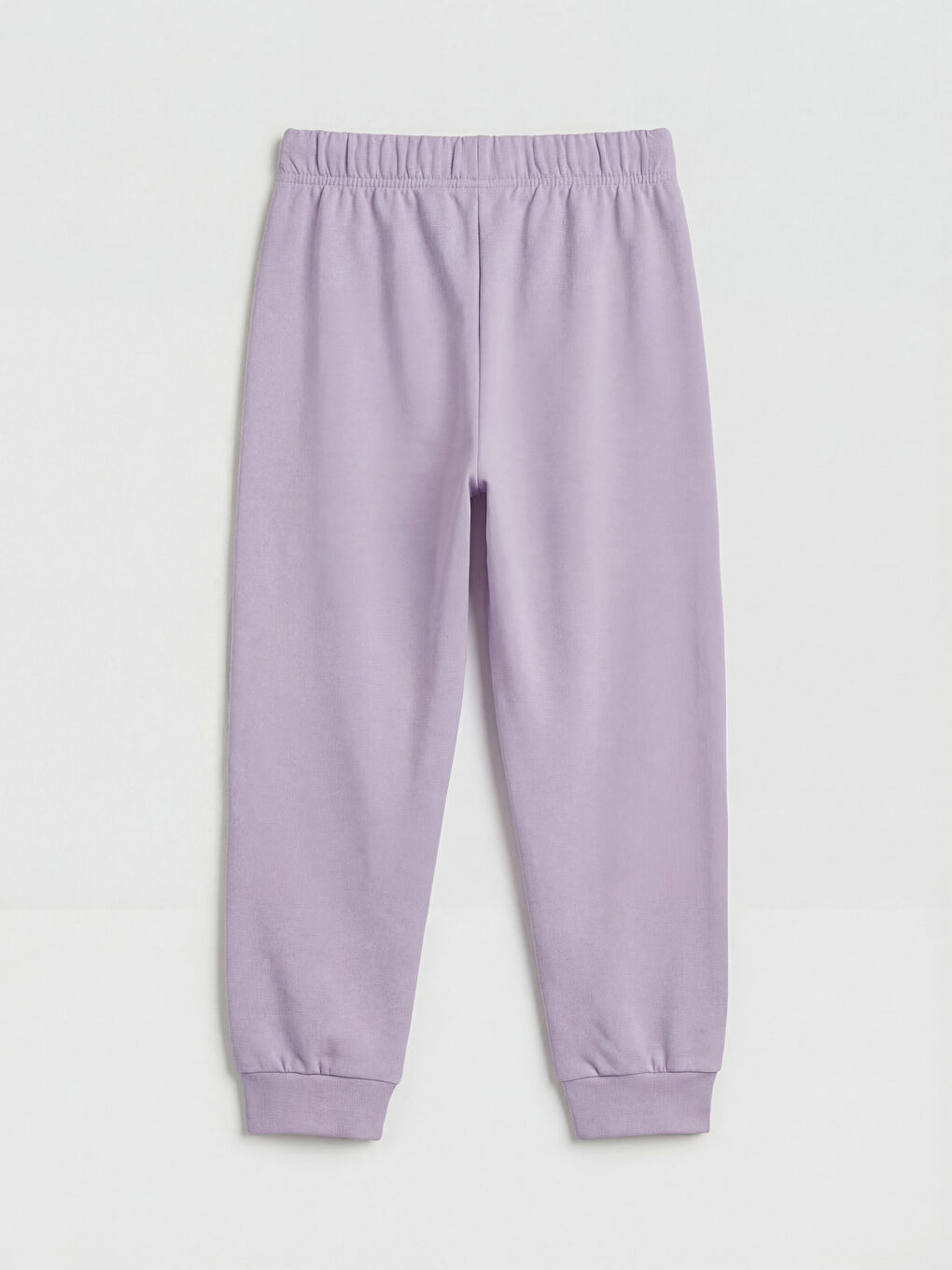 طقم بيجامة بناتي برقبة دائرية ومطبوعة.-4