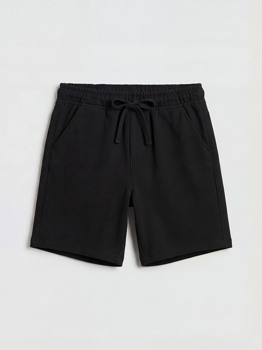 Siyah Beli Lastikli Erkek Çocuk Şort