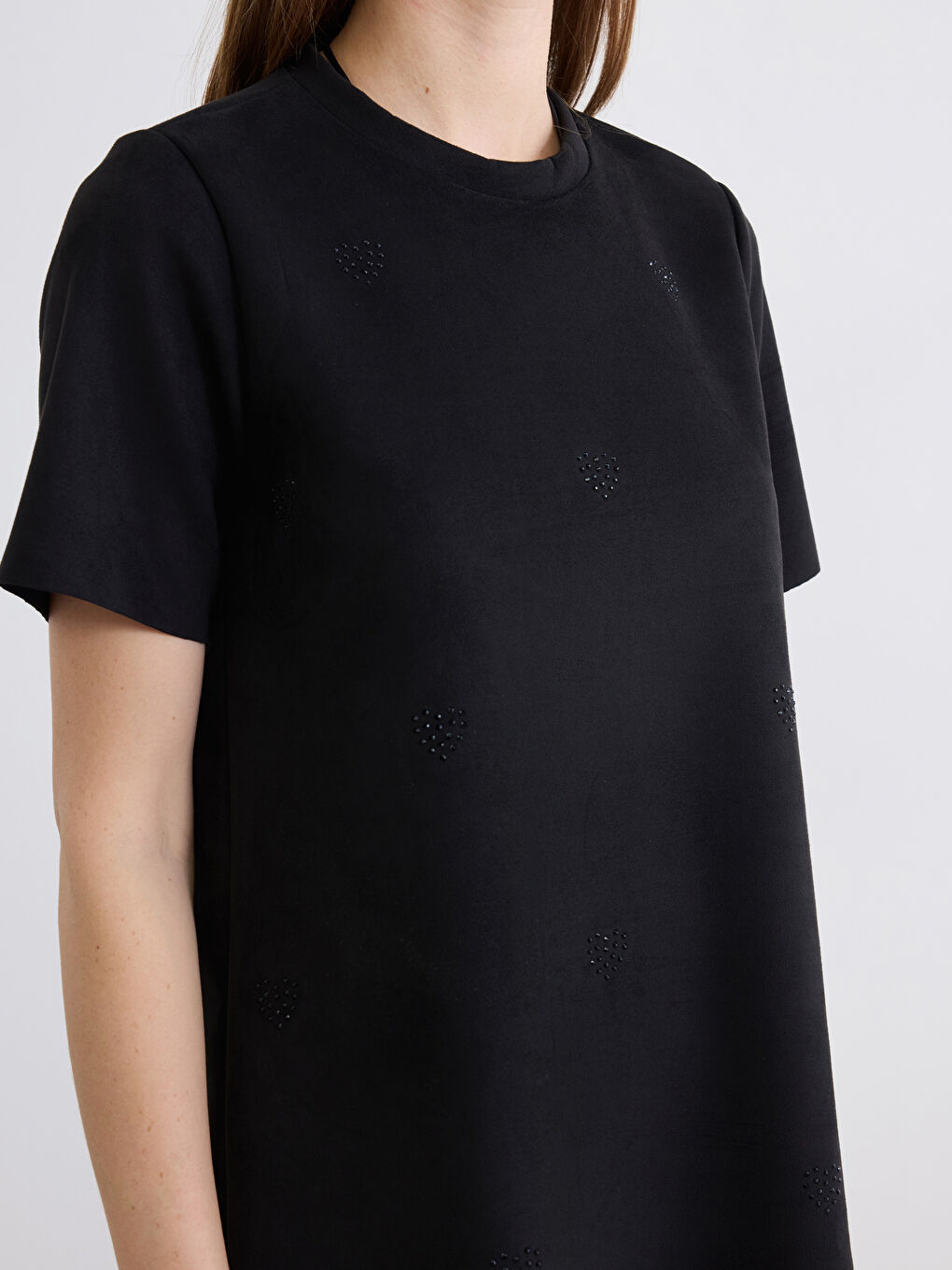 Siyah Taşlı A Kesim Mini Süet Görünümlü Elbise-2