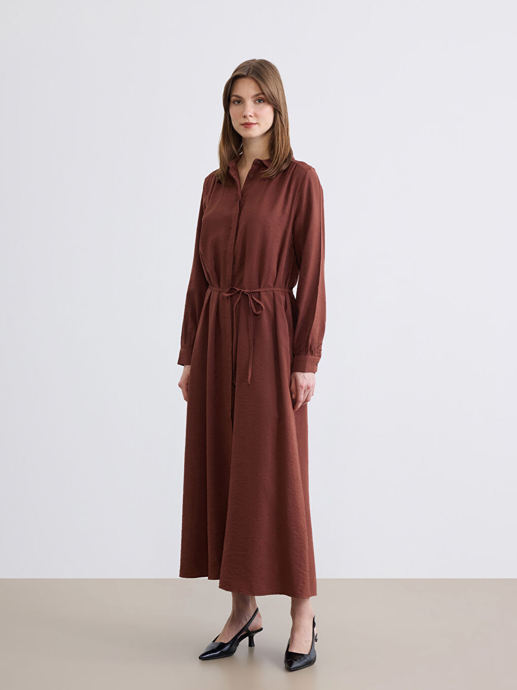 өрнекті жейде-көйлек белдікпен-1