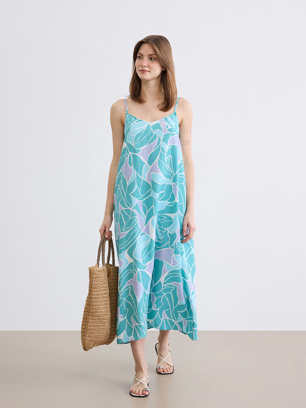 Yeşil V Yaka İp Askılı Desenli A Kesim Elbise-1