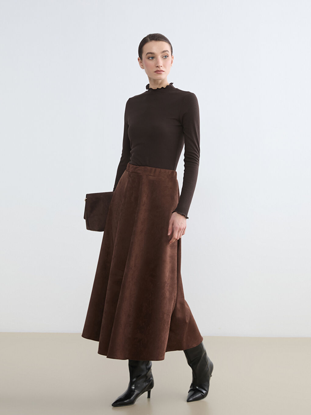 Suede-look skirt with elasticated waistband