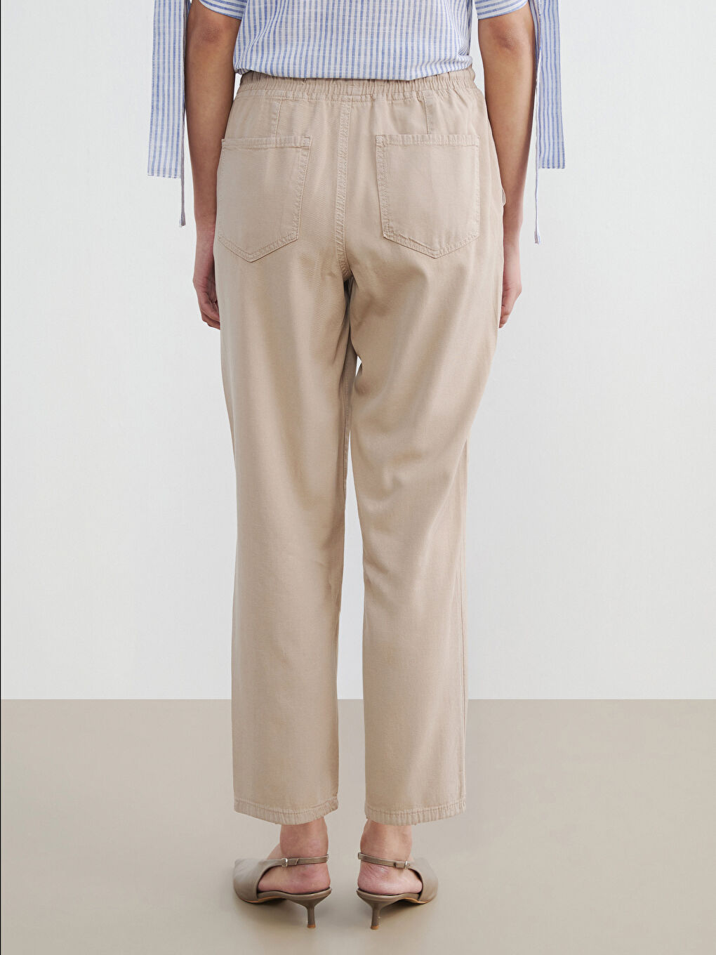 Bej Beli Lastikli Balloon Fit Kadın Jean Pantolon-3