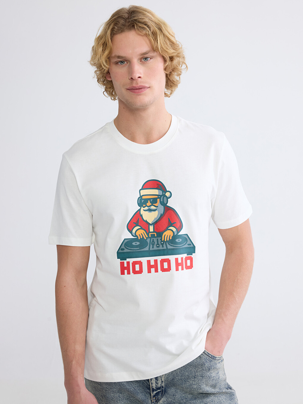 Crew Neck New Year Themed Men's T-shirt
