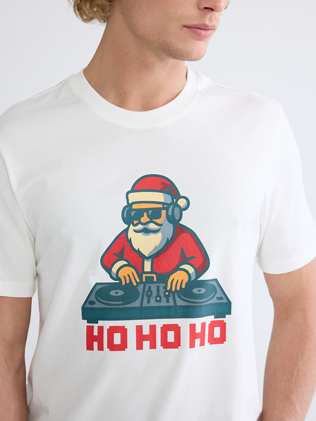 Crew Neck New Year Themed Men's T-shirt-2