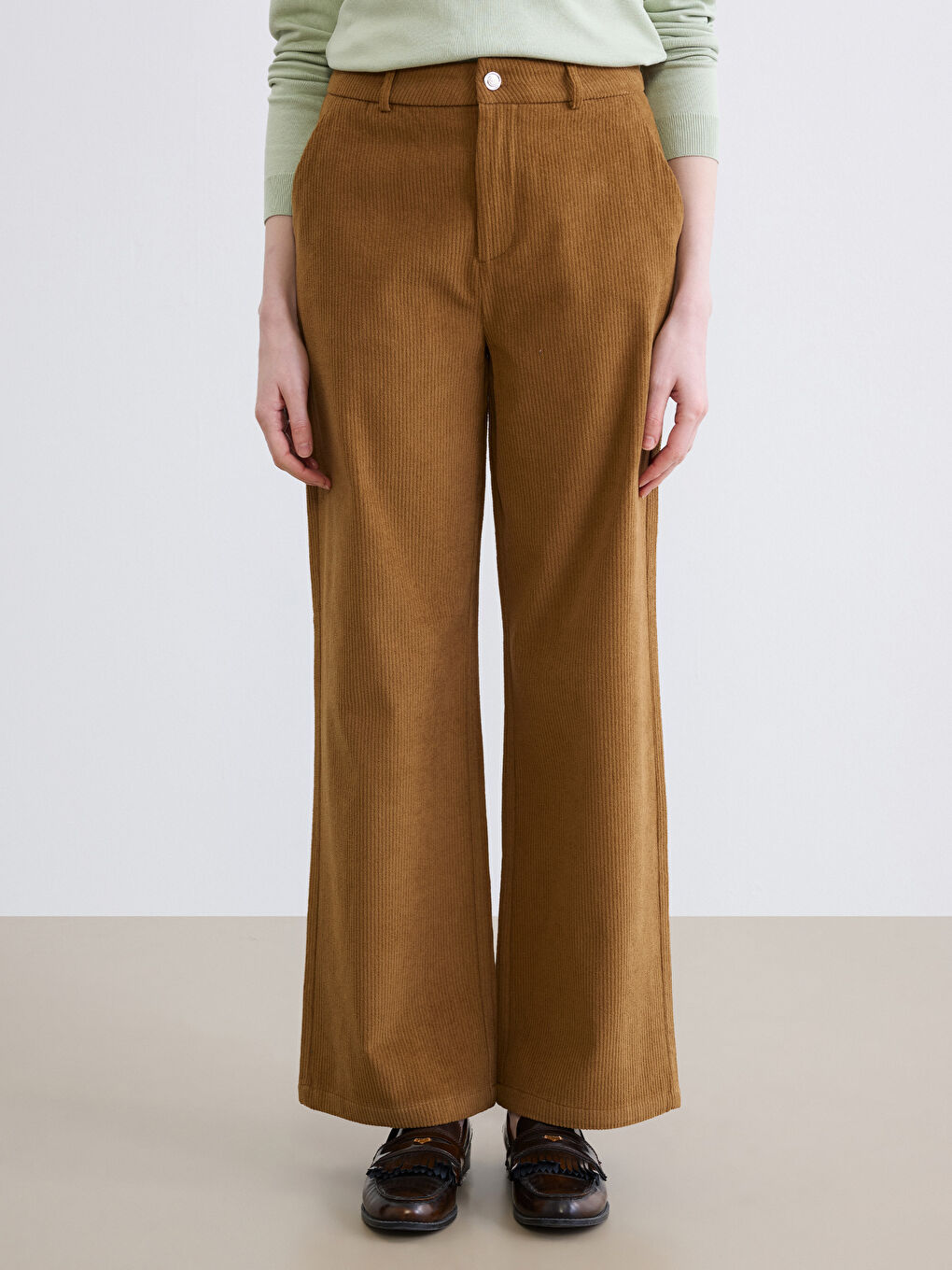 Bej Dar Fit Kadın Fitilli Kadife Pantolon-1