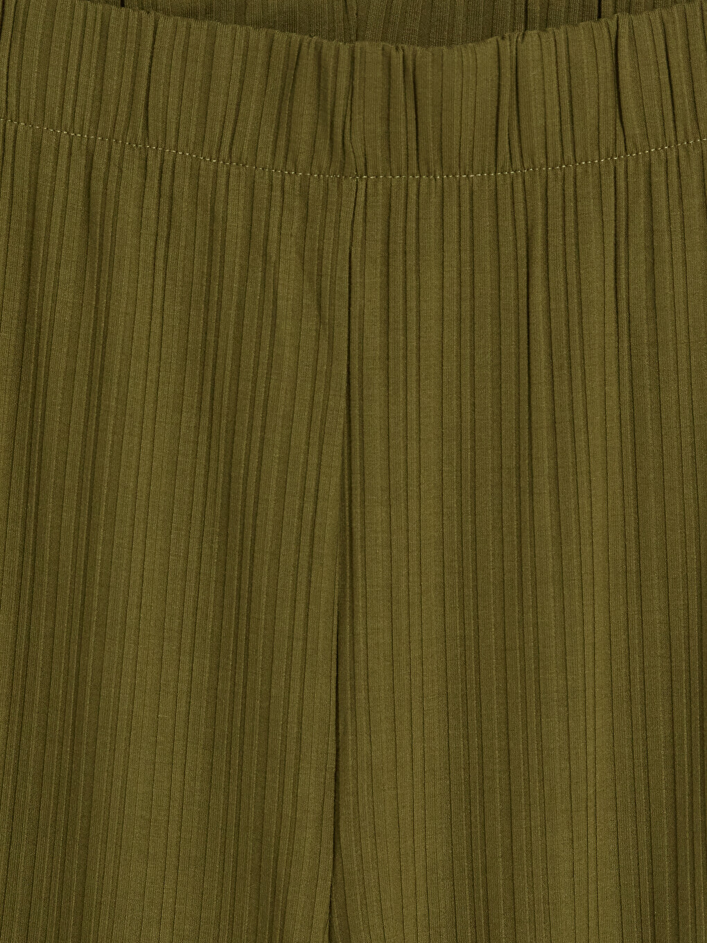 Woman Khaki Capri Trousers-1