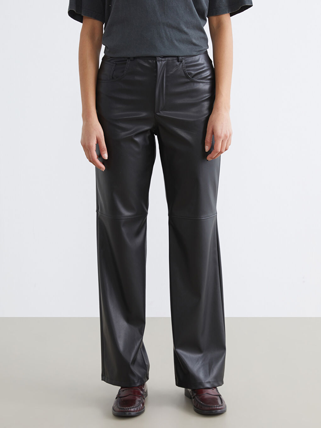 پانتۆڵ ڕه‌ش ژن-1