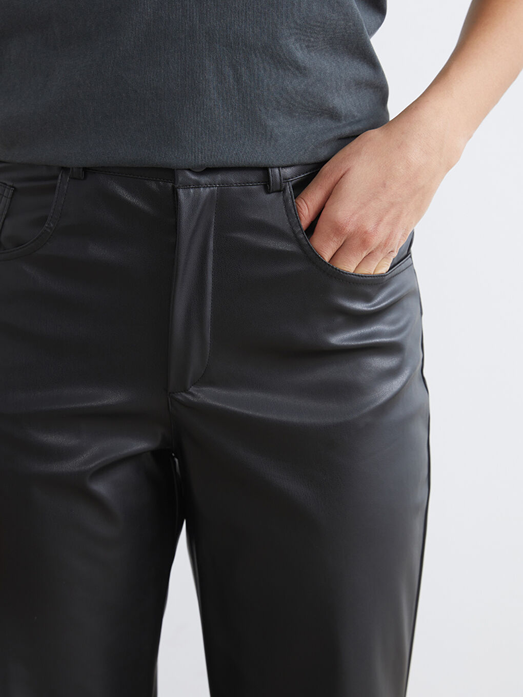 پانتۆڵ ڕه‌ش ژن-2