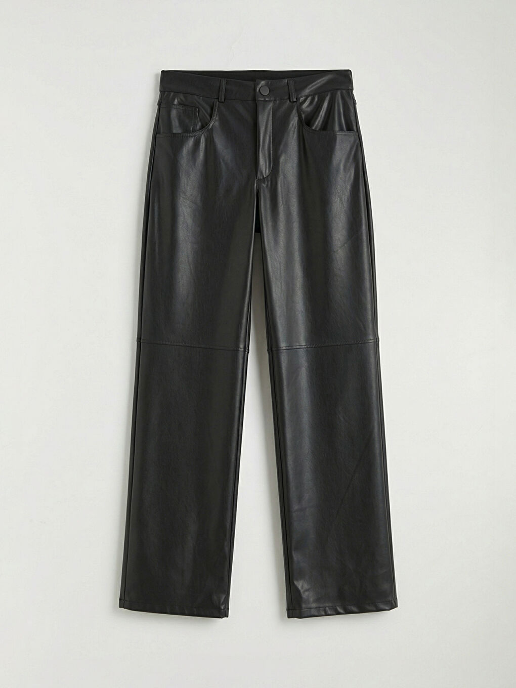 Siyah Regular Fit Deri Görünümlü Kadın Pantolon