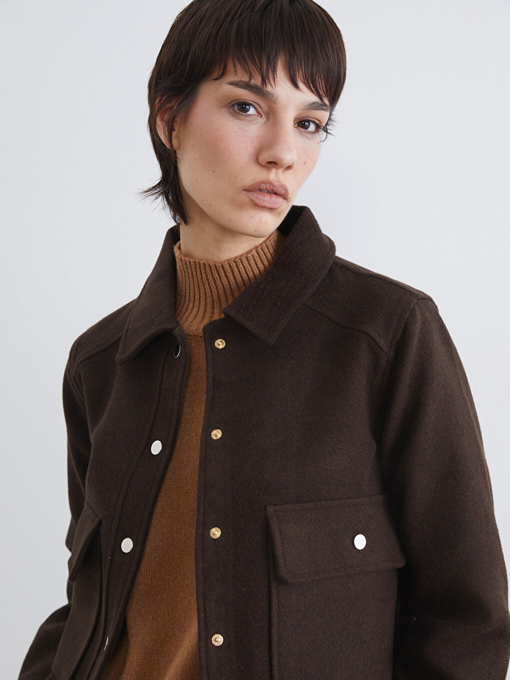 Kahverengi Gömlek Yaka Kadın Kaşe Ceket