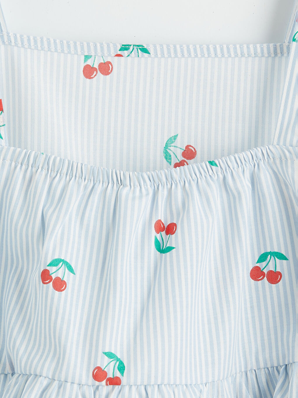 بلوزة بنات بياقة مربعة بنقشة الكرز-3