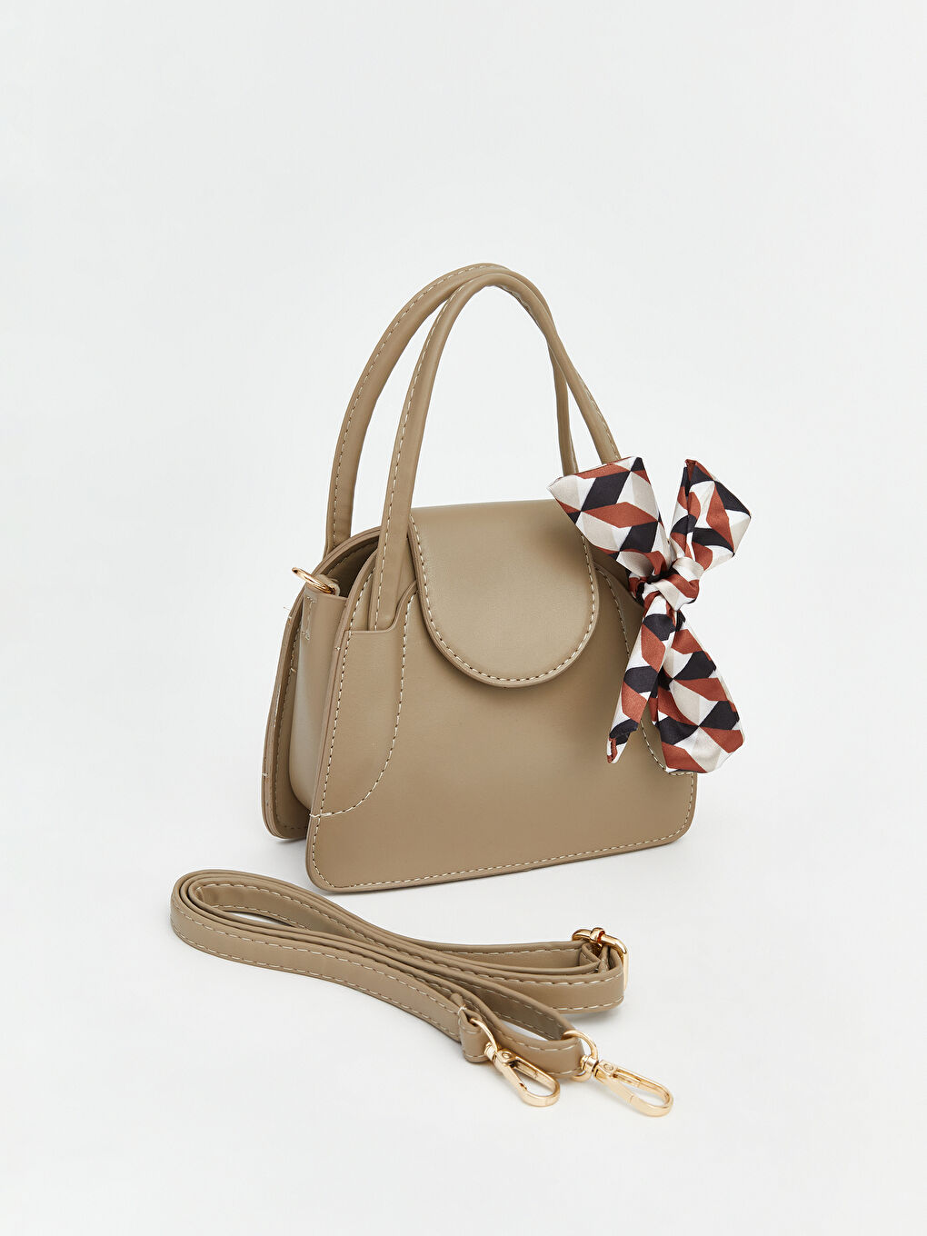 Kahverengi Deri Görünümlü Fular Detaylı Kadın Kol Çantası-1