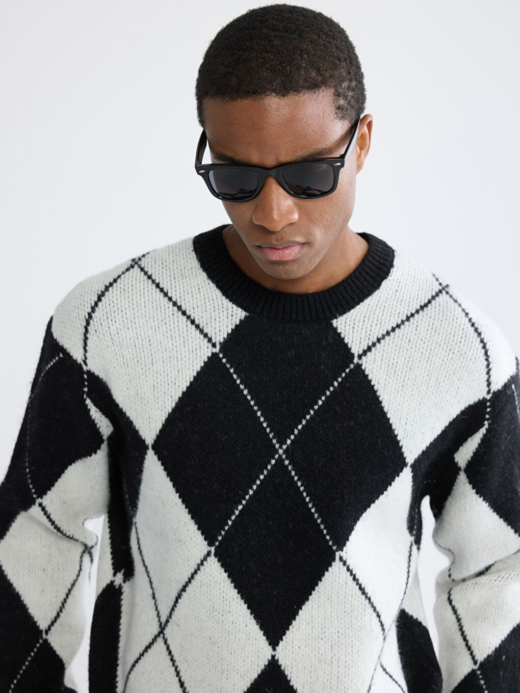 Siyah Baklava Desenli Triko Erkek Kazak