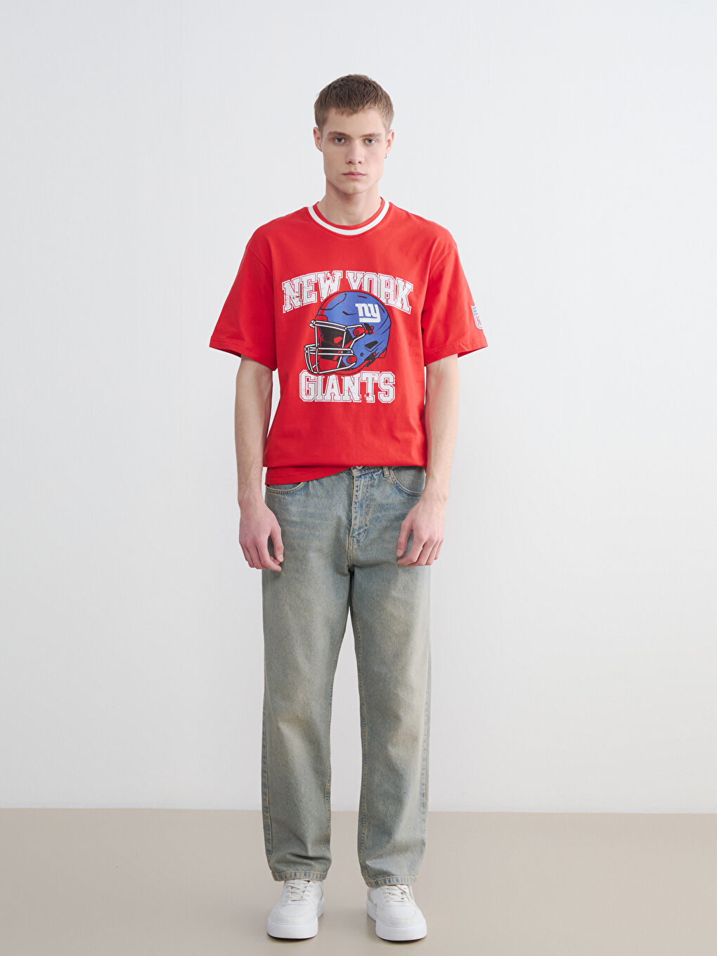 Kırmızı Bisiklet Yaka New York Baskılı Erkek Tişört-1