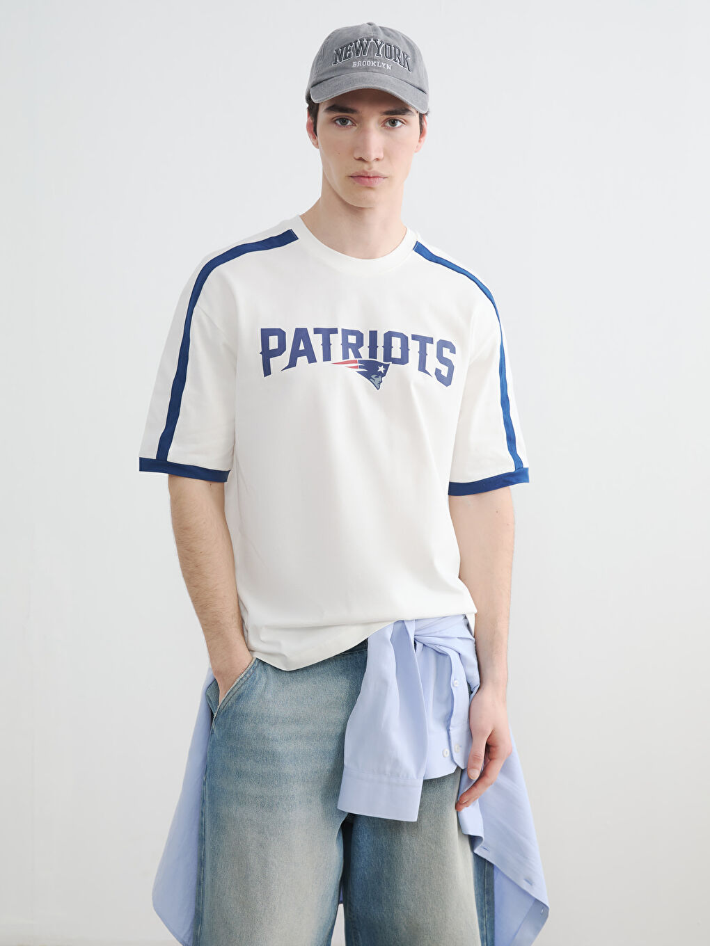 Ekru Patriots Baskılı Bol Kalıp Erkek Tişört