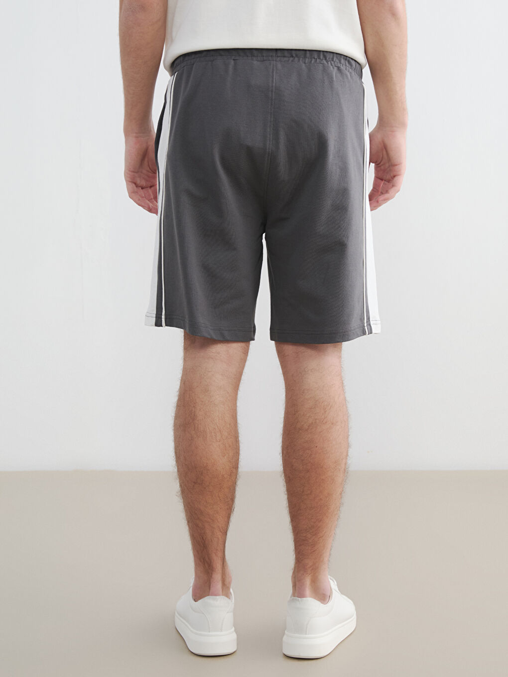 Antrasit Standart Kalıp NFL Baskılı Erkek Şort-3