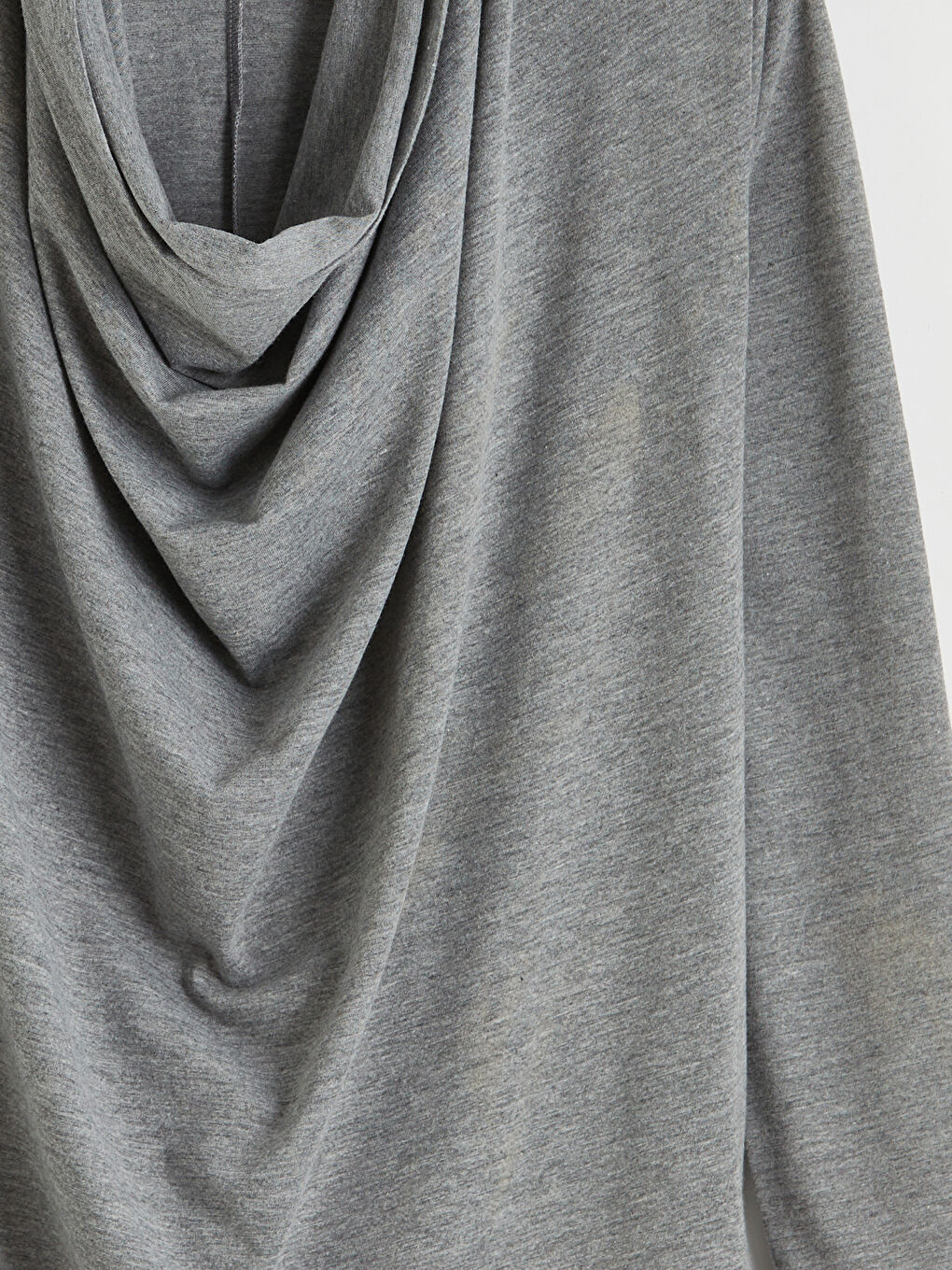 Gri Dökümlü Yaka Bluz-5