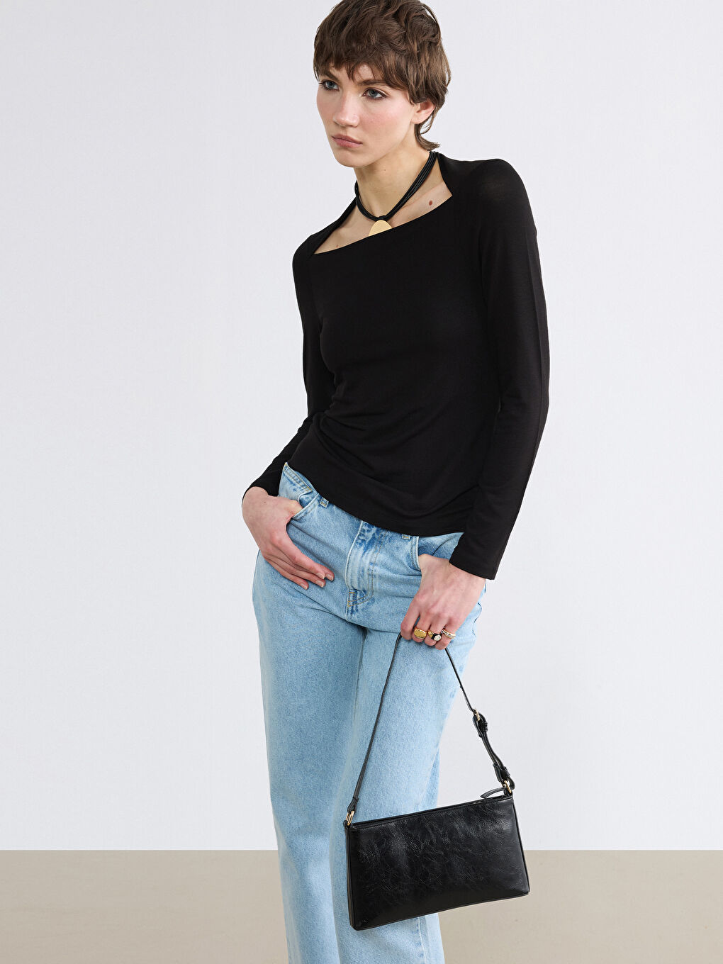 Siyah Kare Yaka Kadın Body