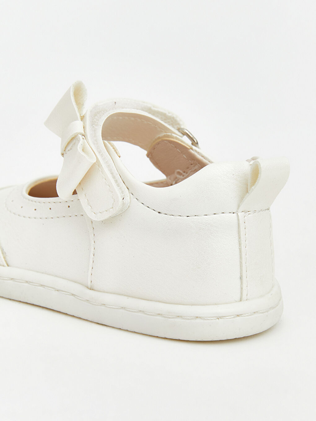 Beyaz Deri Görünümlü Kız Bebek İlk Adım Ayakkabısı-4